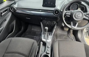 Mazda Demio 2017 Silver