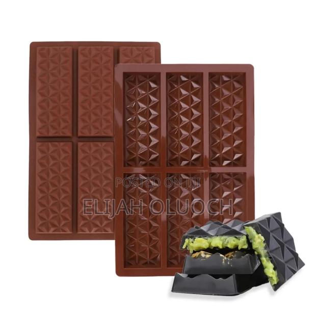 Heart/Letter/Cell Shaped Choc Mold - thumbnail 3