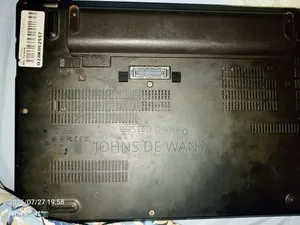 Laptop Lenovo ThinkPad X270 4GB Intel Core i5 HDD+SSD 512GB