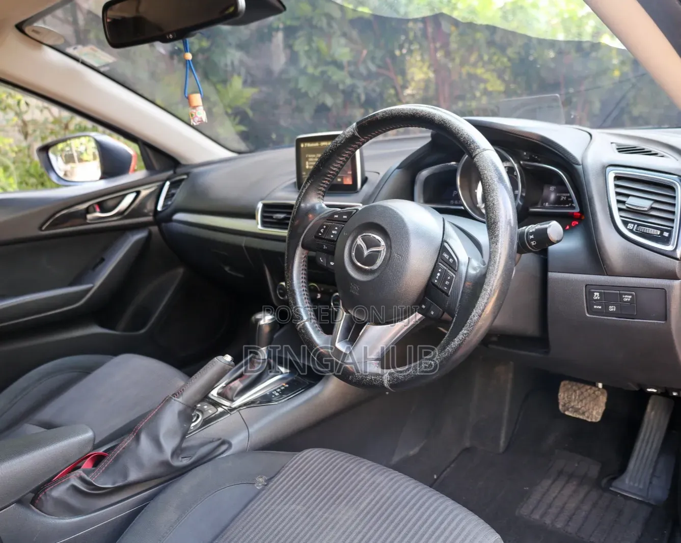 Mazda Axela 2016 Red