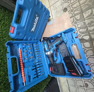 Makita Cordless Drill/26v Rechargeable Drill