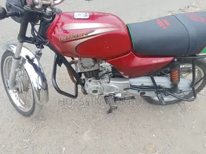 Bajaj Boxer 100 2024 Red