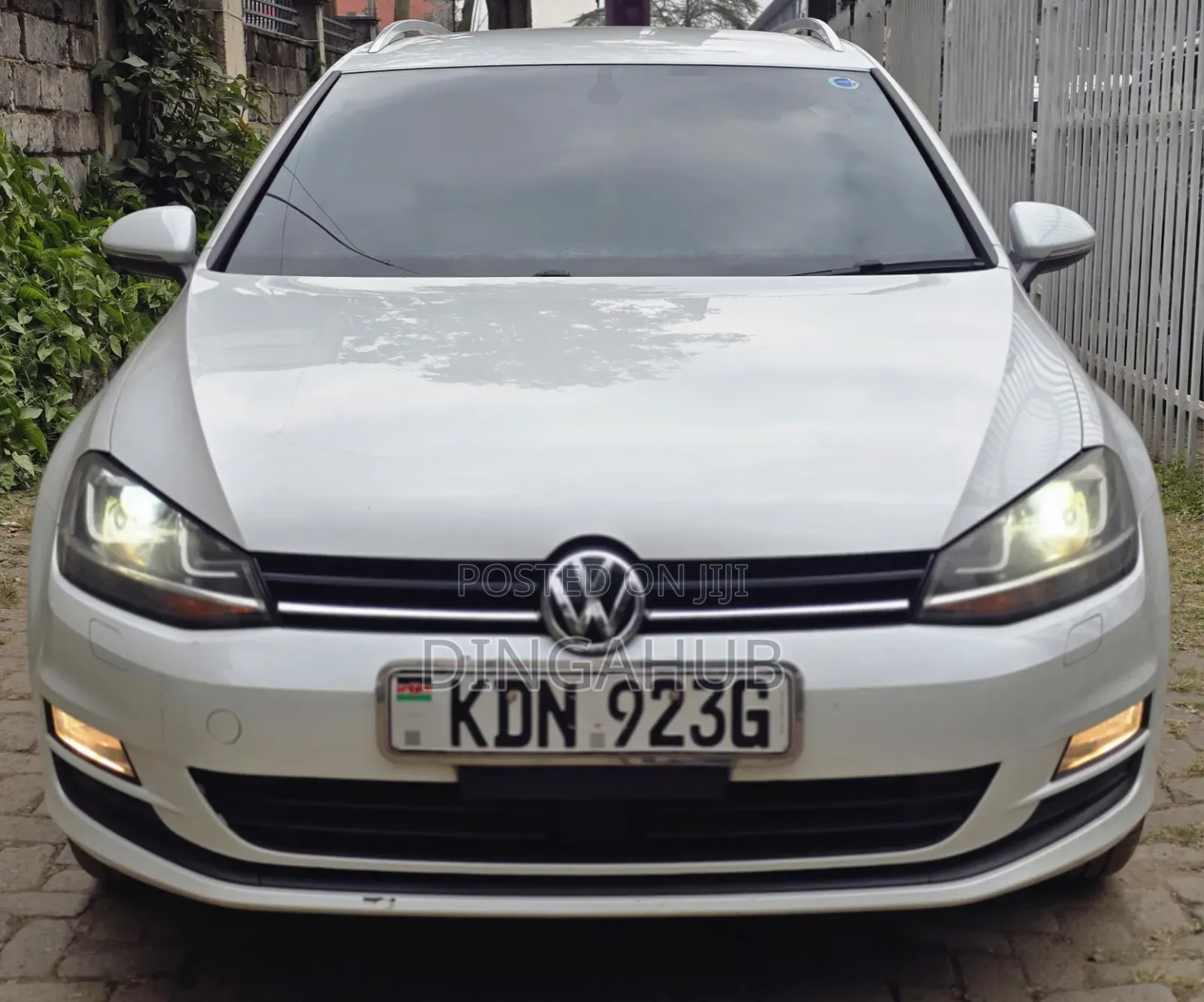 Volkswagen Golf 2016 White