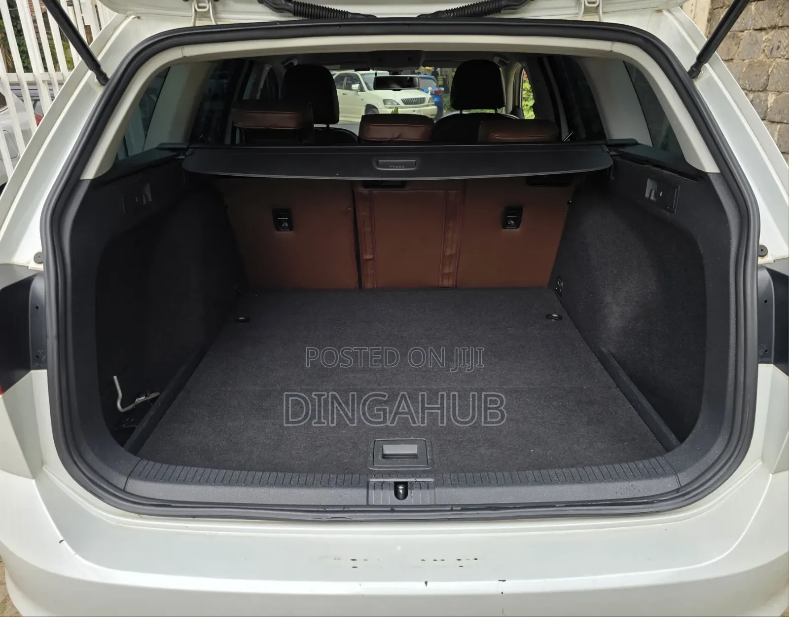 Volkswagen Golf 2016 White