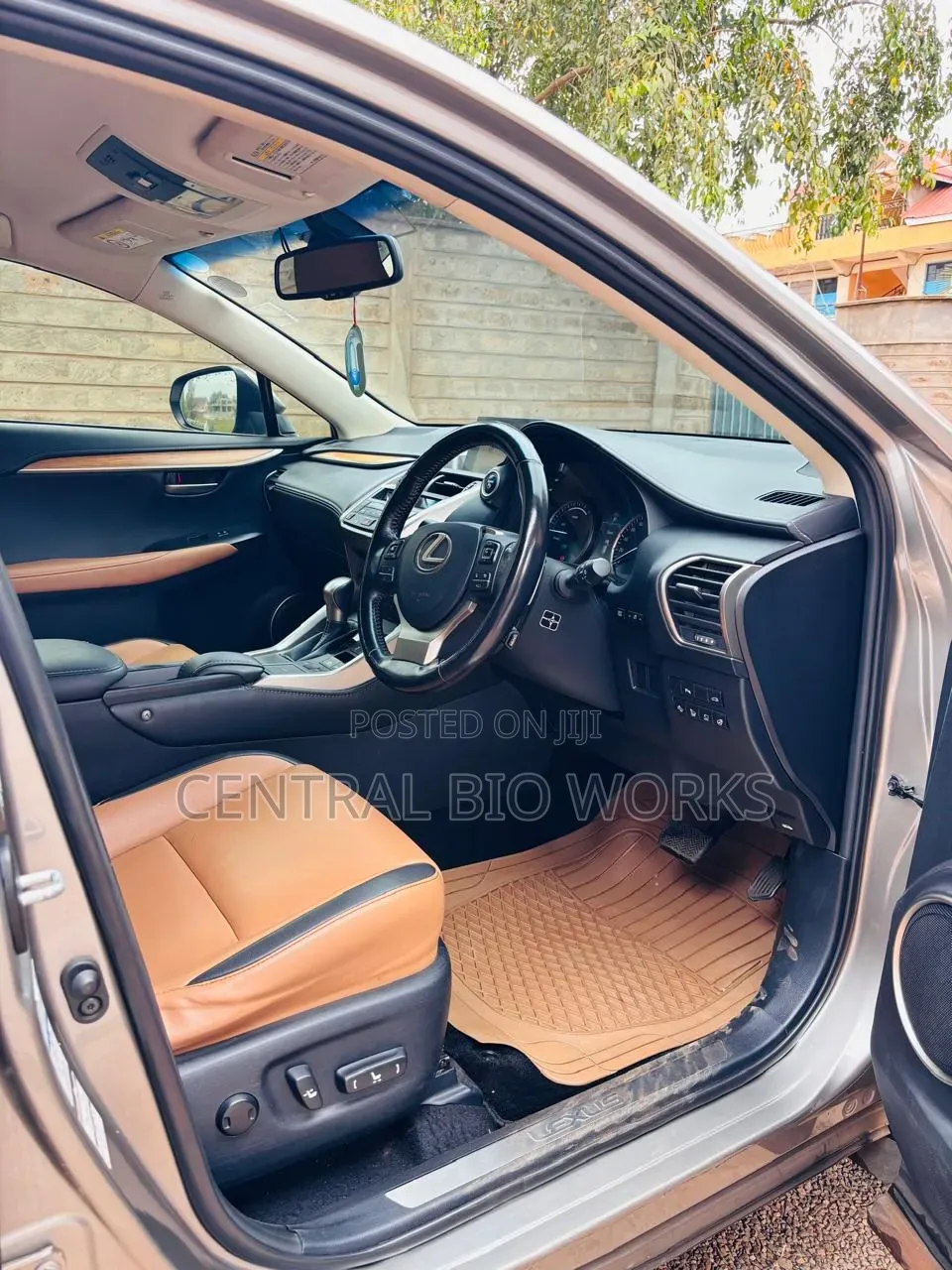 Lexus NX 2015 Silver