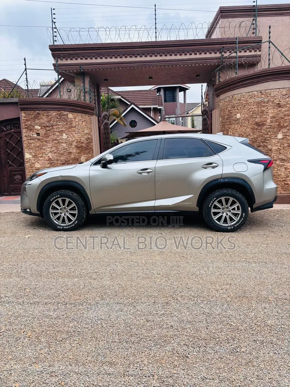 Lexus NX 2015 Silver