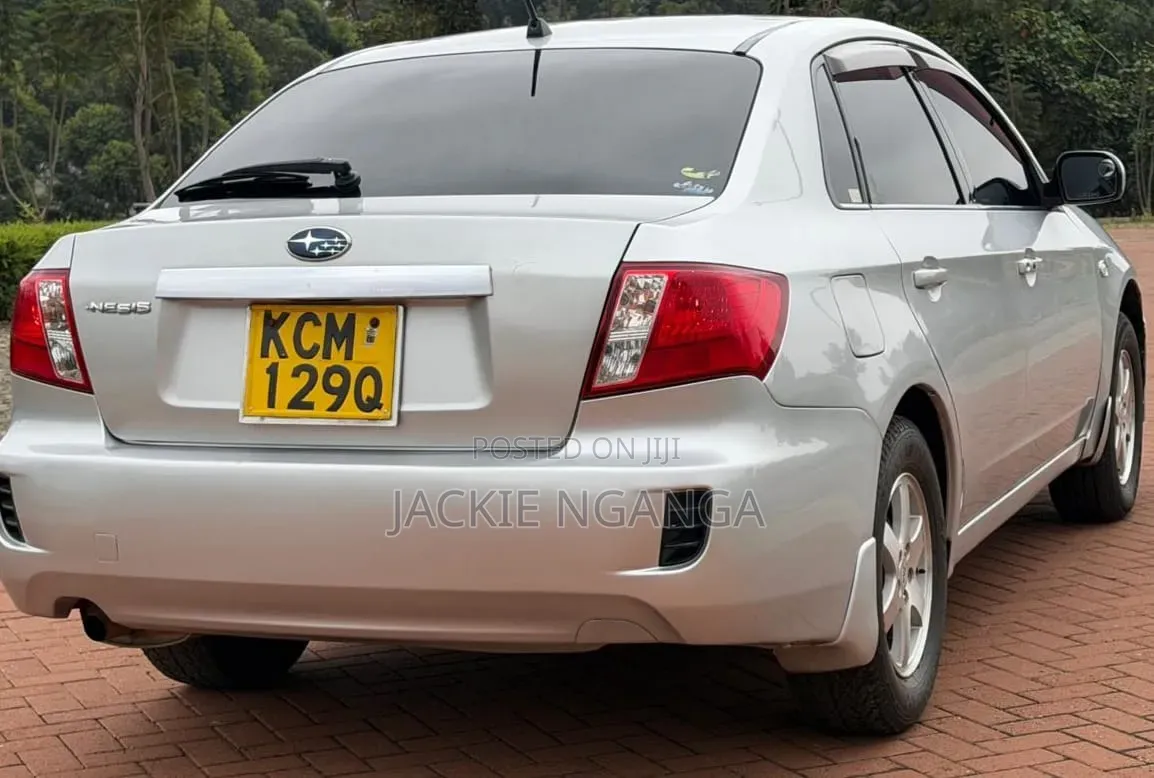 Subaru Legacy 2010 Silver