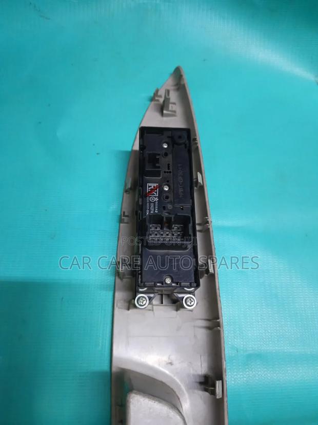 Main Switch Mitsubishi Mirage - thumbnail 2