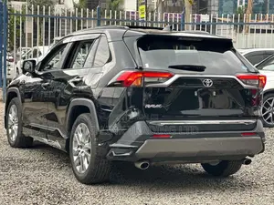 Toyota RAV4 Limited AWD 2020 Black