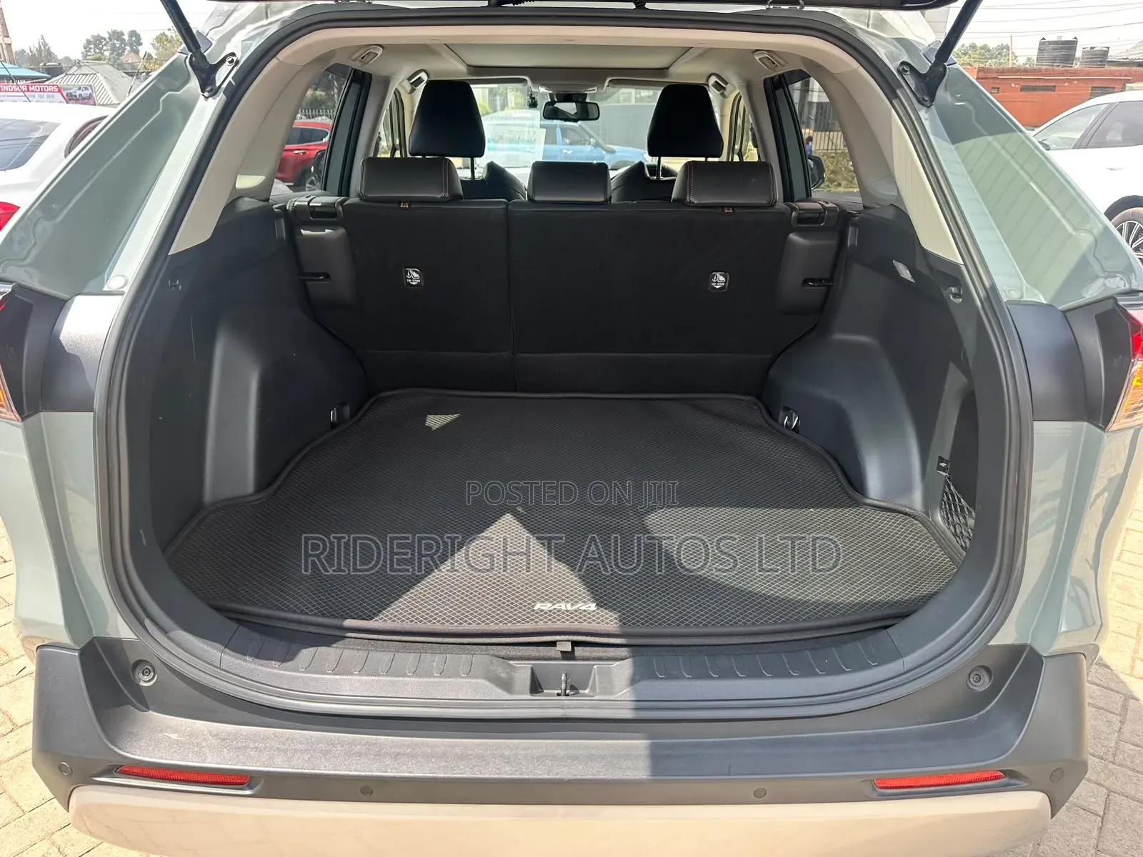Toyota RAV4 2019 Green