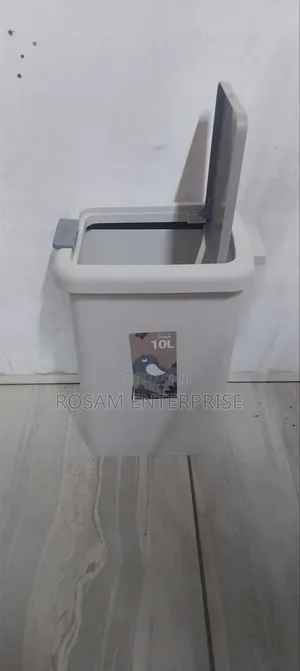Pedal Dustbin 10L