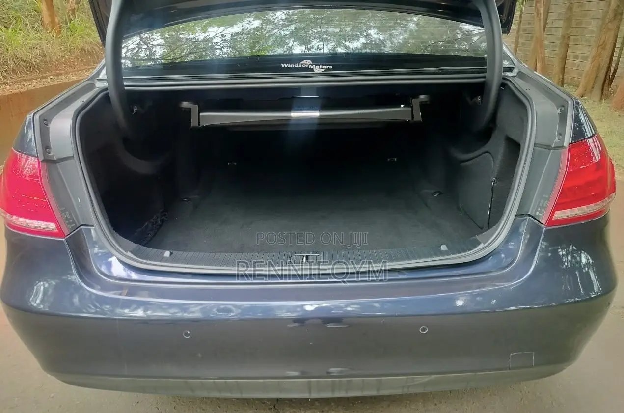 Mercedes-Benz E250 SV Premium 2014 Blue
