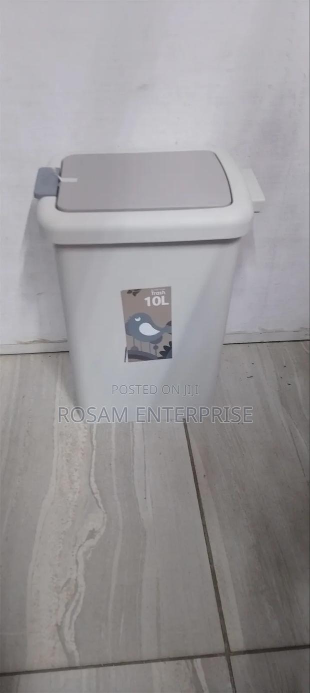10L Pedal Dustbin
