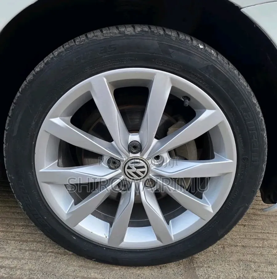 Volkswagen Golf 2015 Pearl
