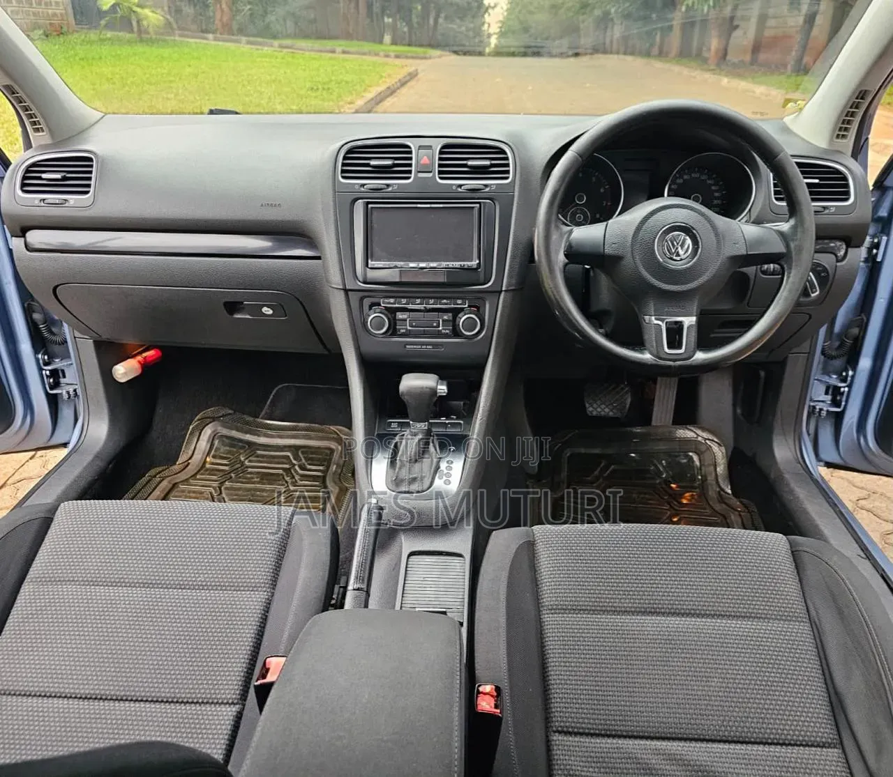 Volkswagen Golf 2010 Blue