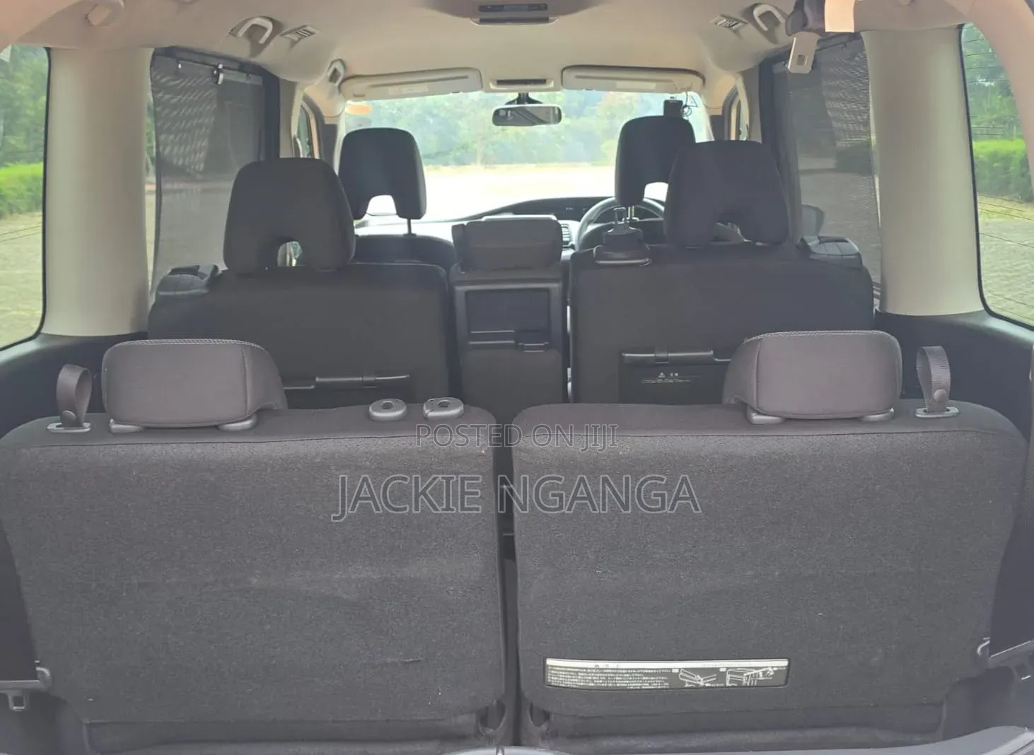 Nissan Serena 2017 Silver