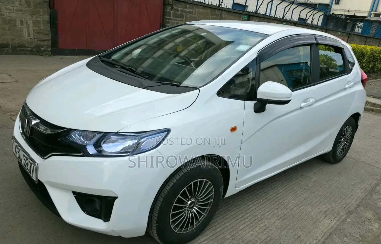 Honda Fit 2016 Pearl