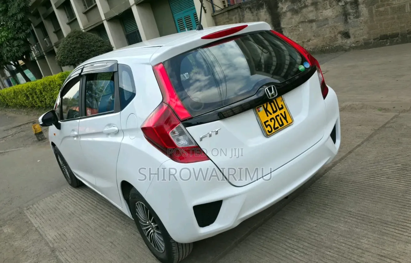 Honda Fit 2016 Pearl