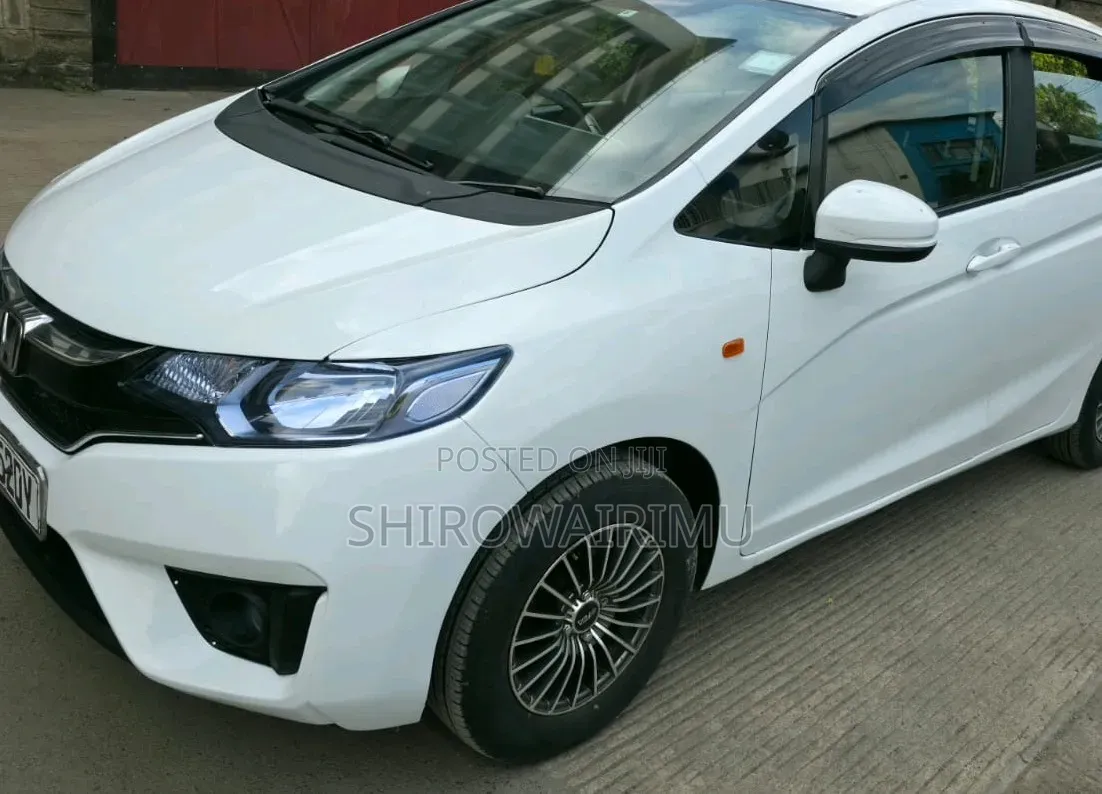 Honda Fit 2016 Pearl