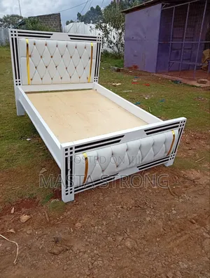 Mocket Bed