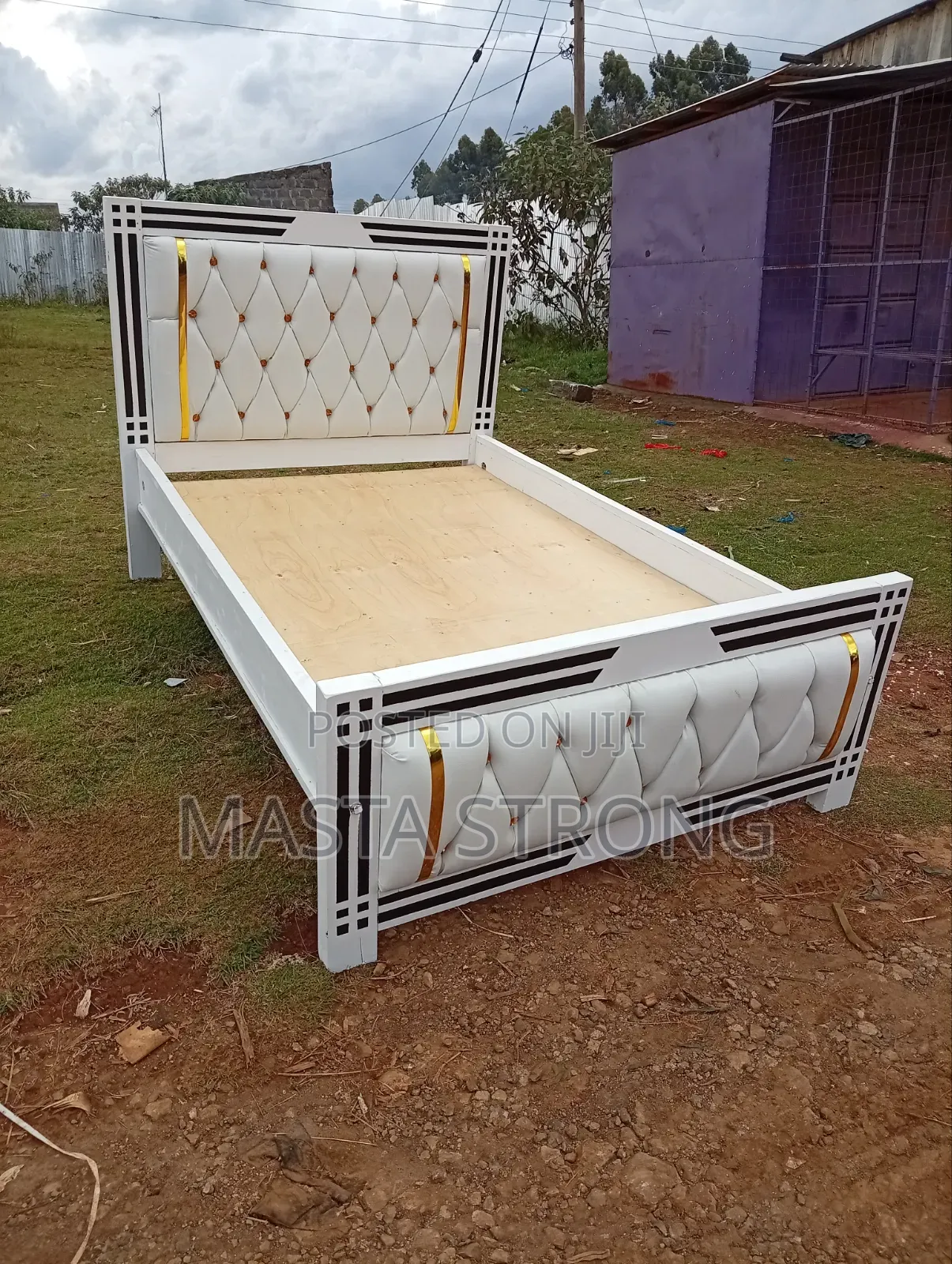 Mocket Bed