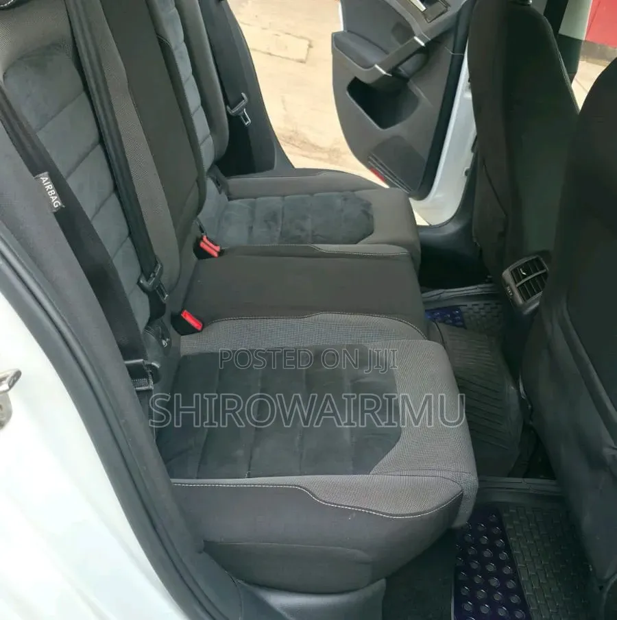 Volkswagen Golf 2015 Pearl