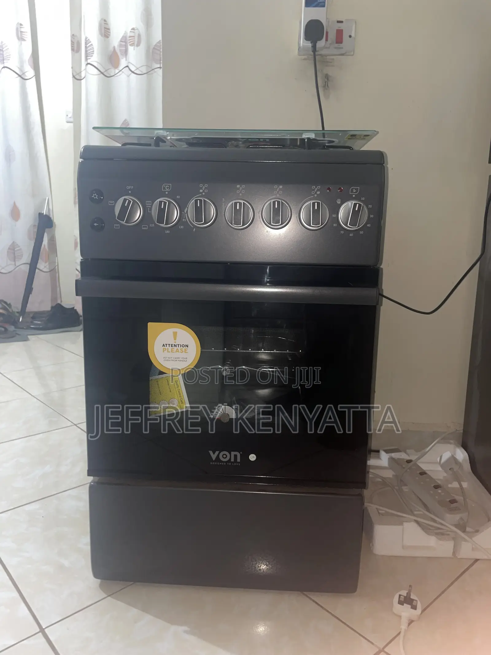 Von Hotpoint 4 Burner Cooker