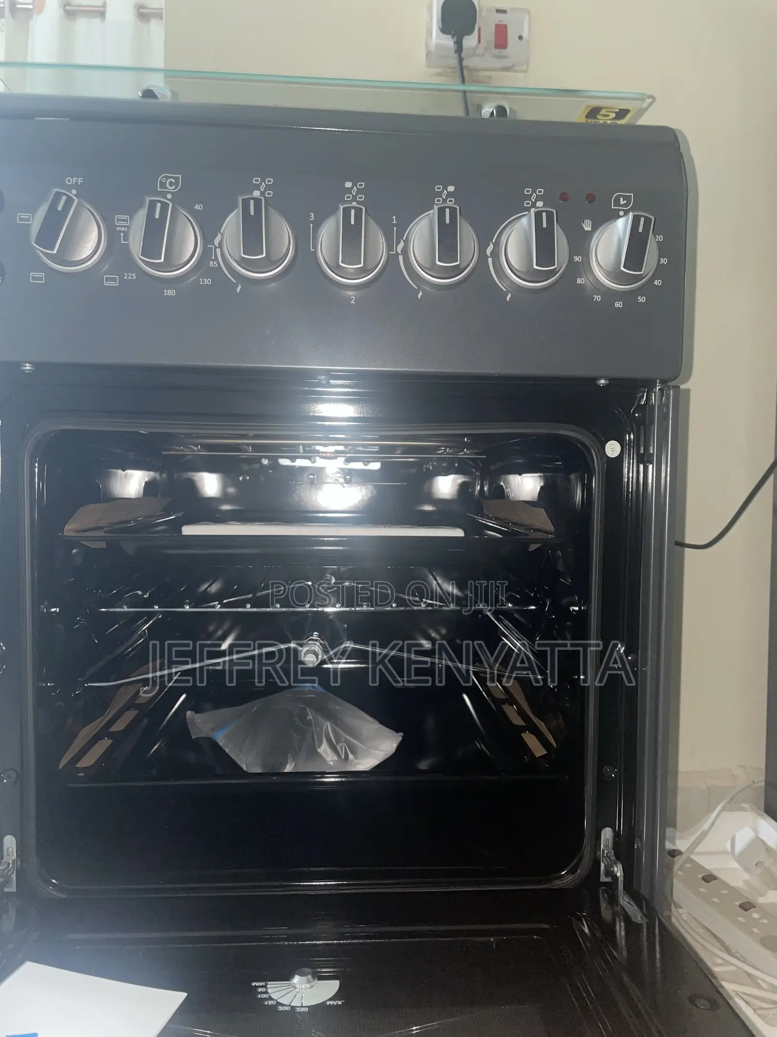 Von Hotpoint 4 Burner Cooker
