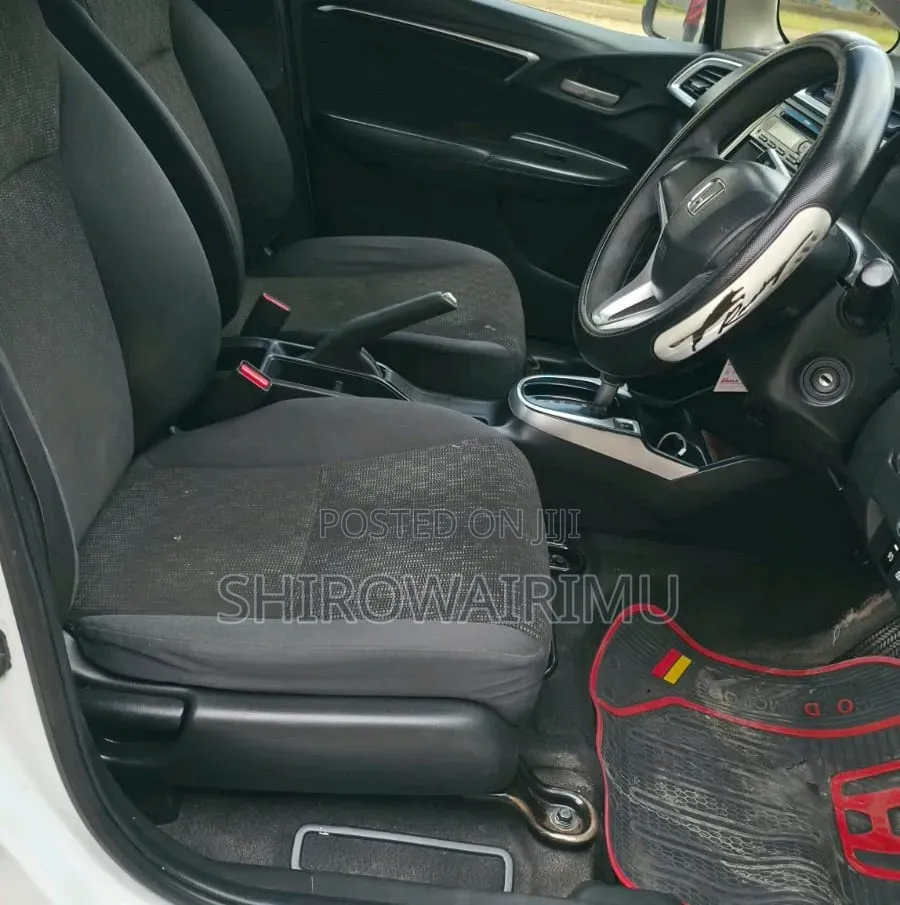 Honda Fit 2016 Pearl