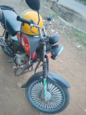 Honda CB 2018 Red