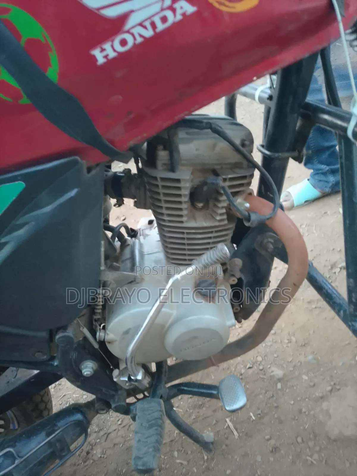 Honda CB 2018 Red