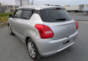 Suzuki Swift 2019 Silver