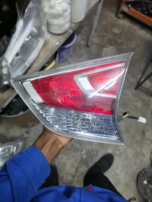 Nissan Xtrail T32 New Model 2014 + Boot Light