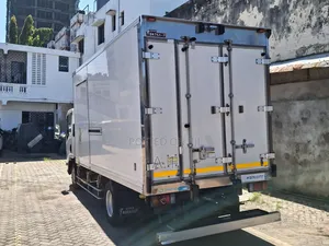 Isuzu Elf NPR Freezer Body