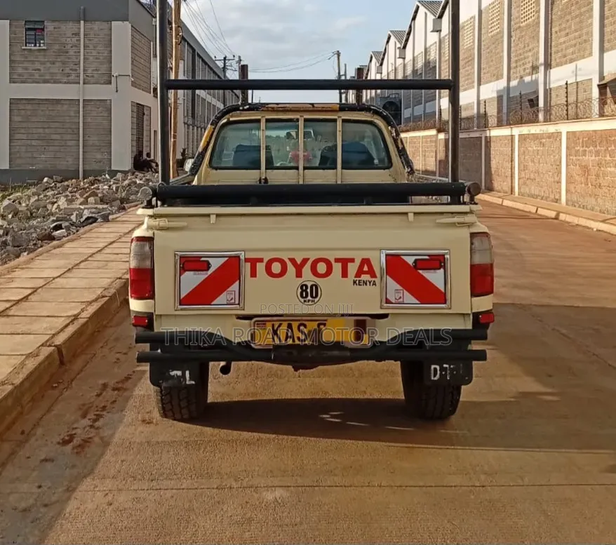 Toyota Hilux 2003