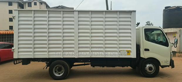 HINO 300 Local - thumbnail 3