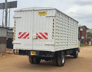 HINO 300 Local