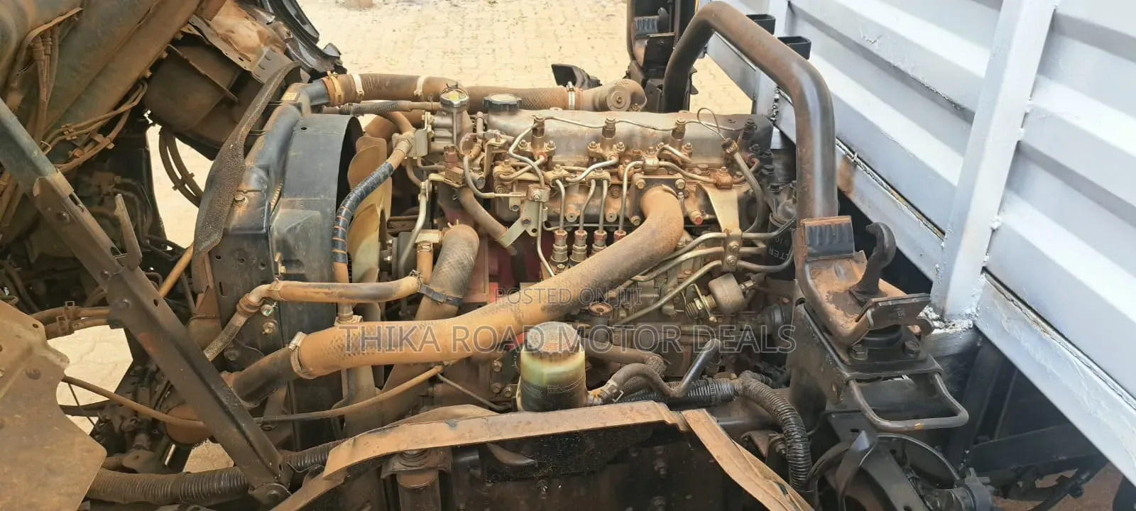 HINO 300 Local