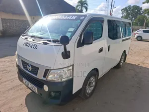 Nissan Caravan (Urvan) 2017 White