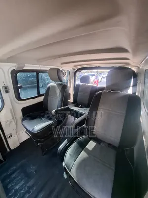 Nissan Caravan (Urvan) 2017 White