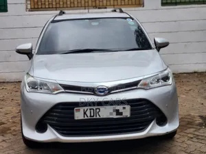 Toyota Corolla Fielder 2018