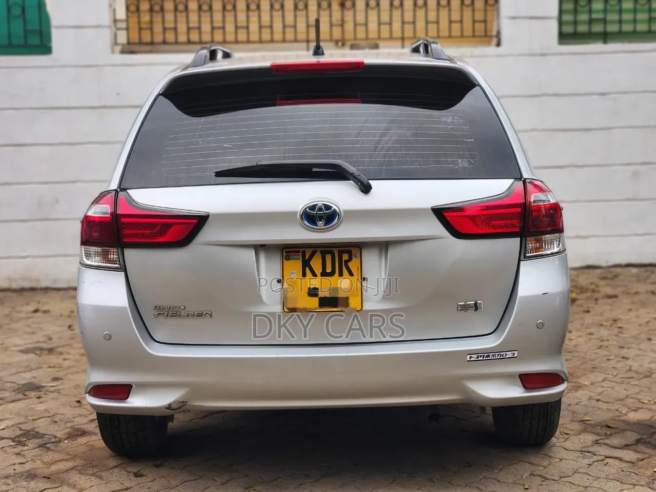 Toyota Corolla Fielder 2018