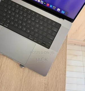 Laptop Apple MacBook Pro 2023 M2 Pro 16GB Apple M2 SSD 512GB