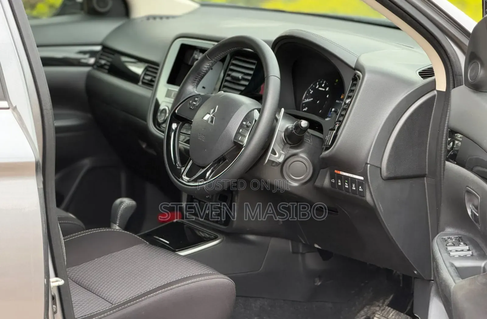 Mitsubishi Outlander 2019 Silver