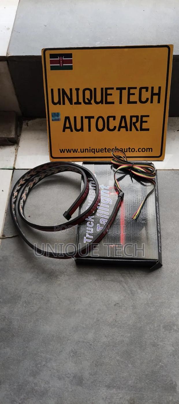 LED Truck Rear Light Pickup Tail Light - thumbnail 2