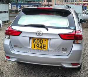 Toyota Corolla Fielder 2015 Silver