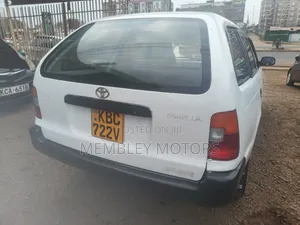 Toyota Corolla 2004 White