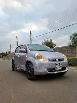 Toyota Passo 2013 Silver