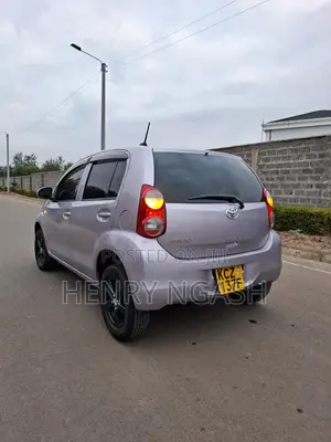 Toyota Passo 2013 Silver