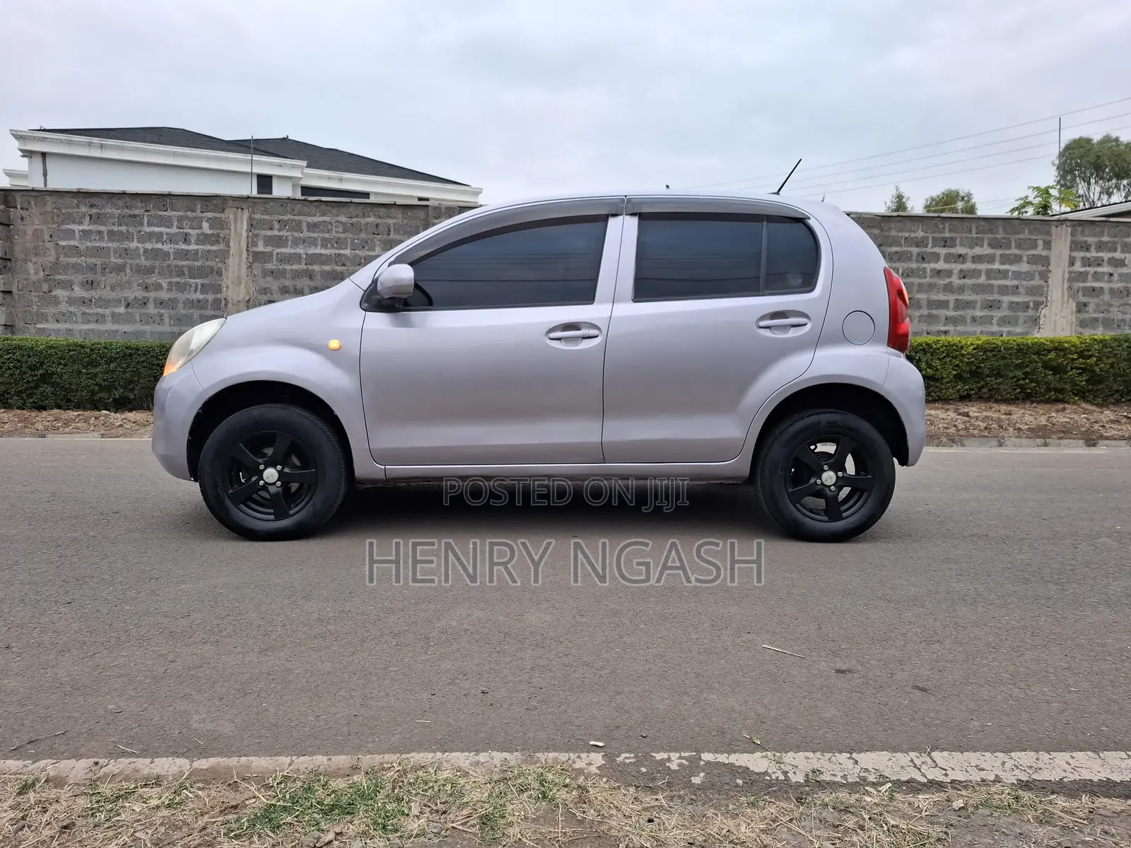 Toyota Passo 2013 Silver